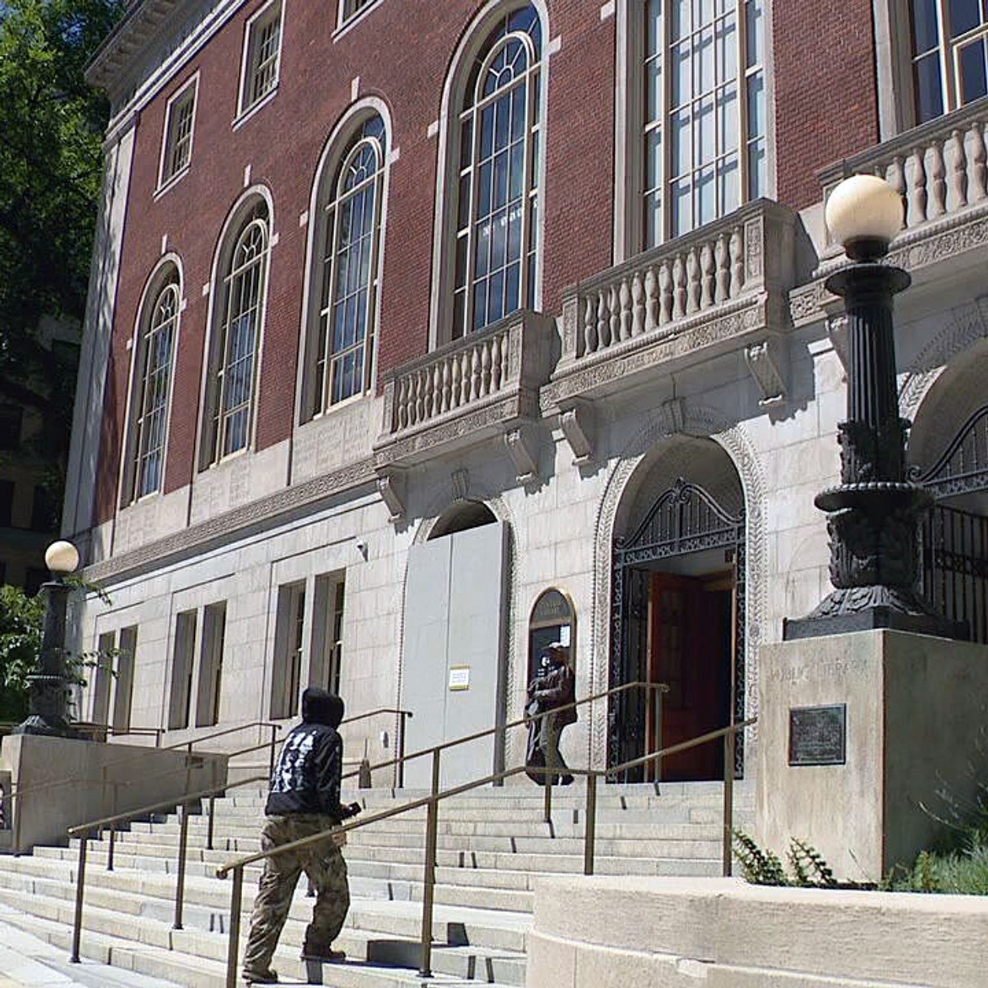 Man Lured 15-Year-Old from Portland Library, Held Against Will for Three Days